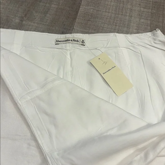 abercrombie white mini skort - Picture 3 of 4